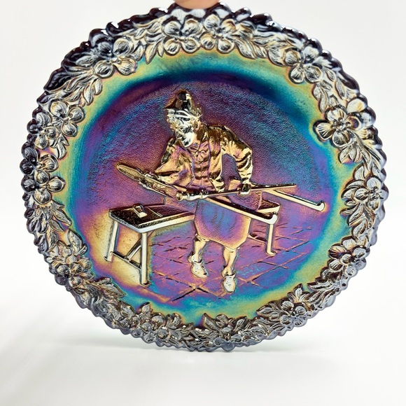 Fenton - Vintage (1970s) Carnival Art Glass Plate. NOT FOR FOOD USE!!! - Picture 8 of 17